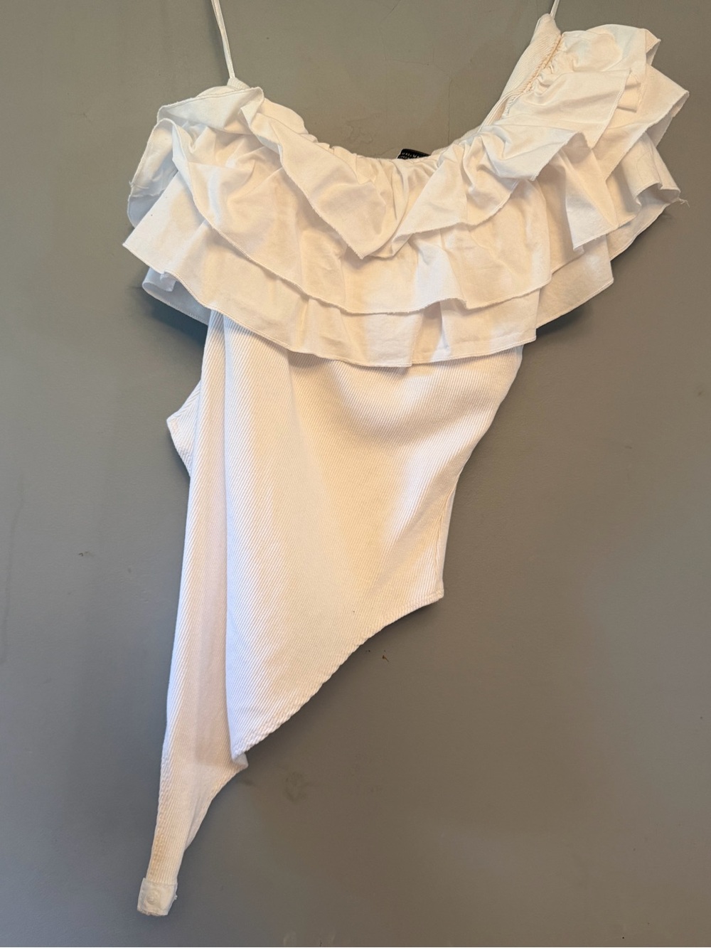 Zara White Ruffled One-Shoulder Top - Picture 3 of 5
